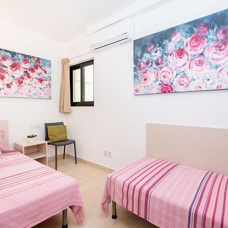 Islet Promenade Seafront Family Apartment With 2 Balconies By Getawaysmalta เซนต์พอลส์เบย์ ภายนอก รูปภาพ