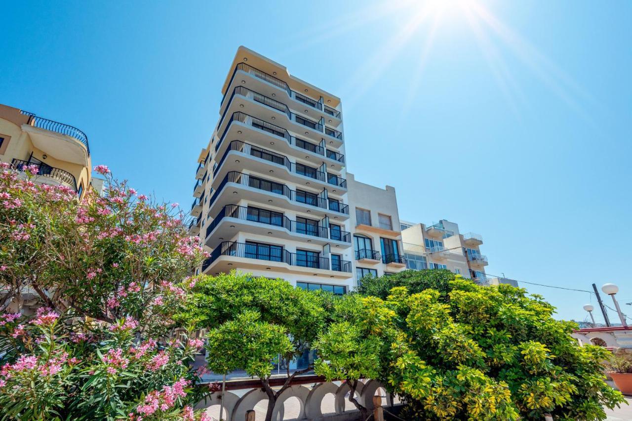 Islet Promenade Seafront Family Apartment With 2 Balconies By Getawaysmalta เซนต์พอลส์เบย์ ภายนอก รูปภาพ
